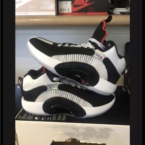 Jordan 35 dna size 6 mens not 6Y